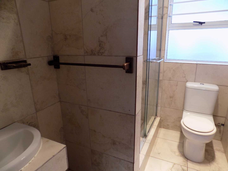 To Let 2 Bedroom Property for Rent in Silver Oaks Western Cape